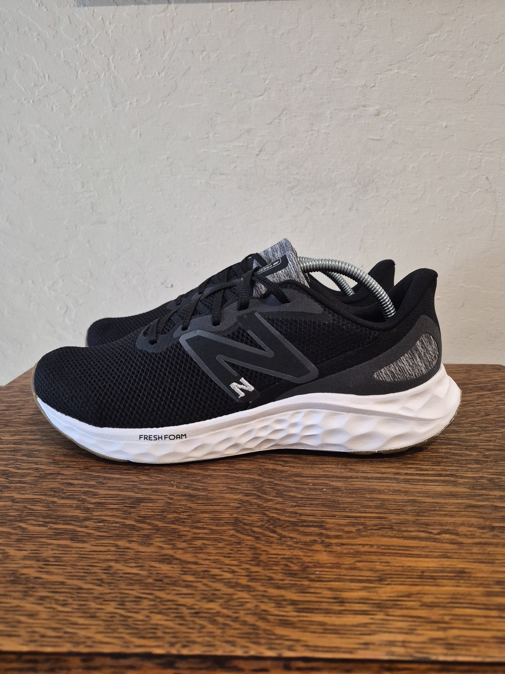 New Balance Fresh Foam Arishi v4 Athletic Running Shoes
Men's Size US 10